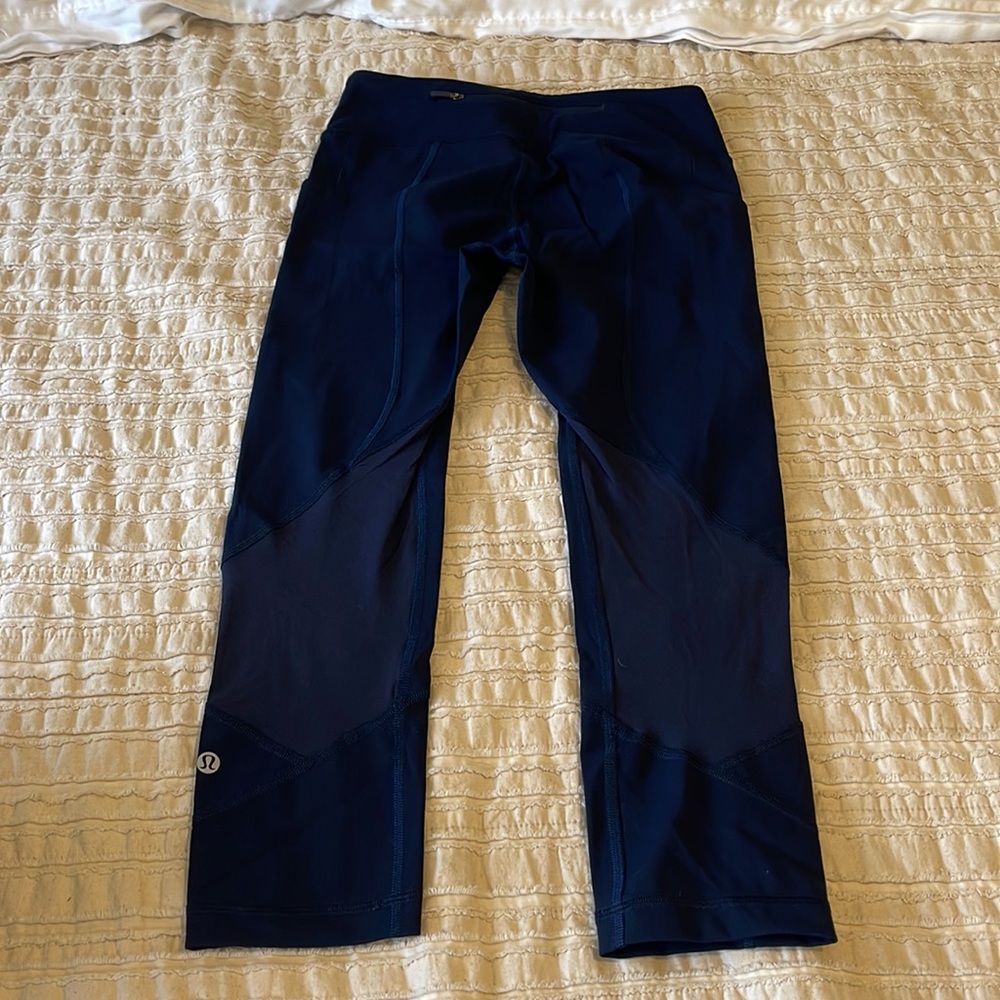 Navy Lulu🍋 - Picture 2 of 4